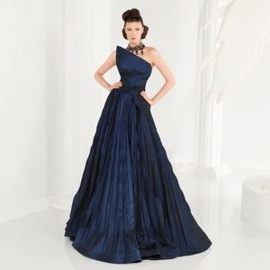 Fouad sarkis gown